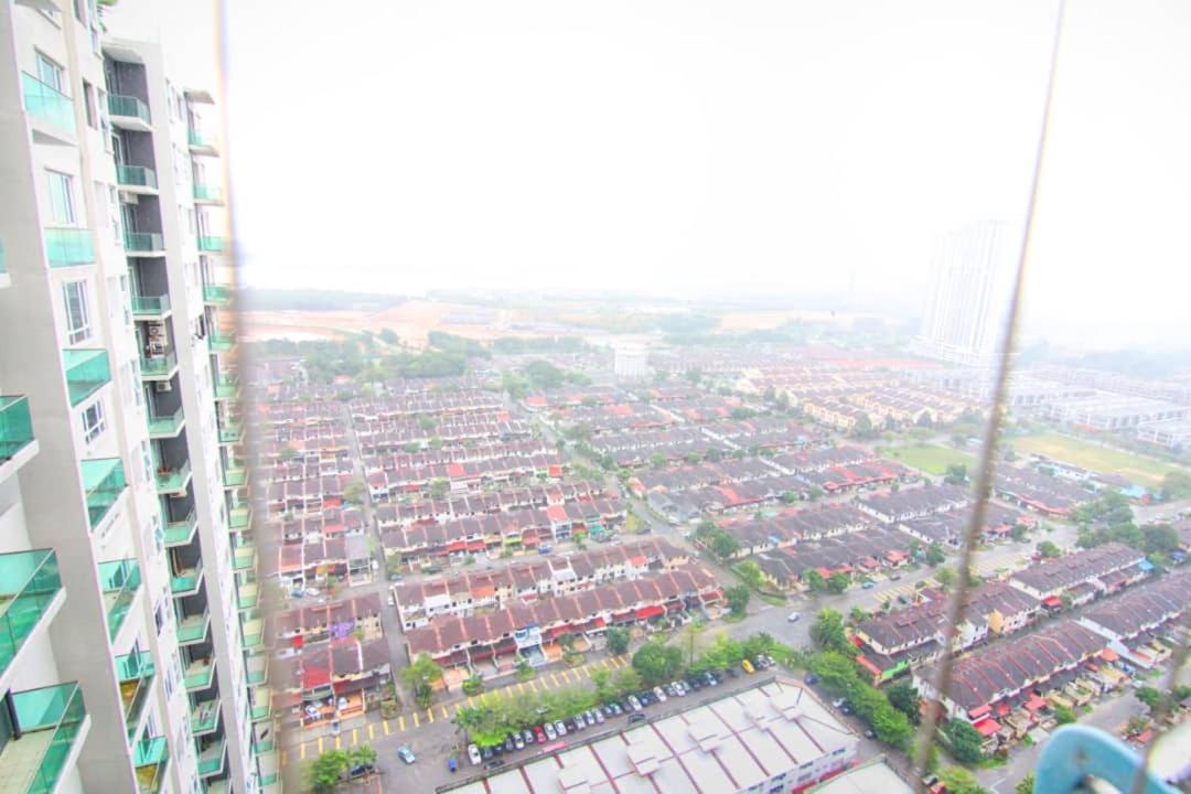 D'Calton Seaview Apartment Johor Bahru Exterior photo